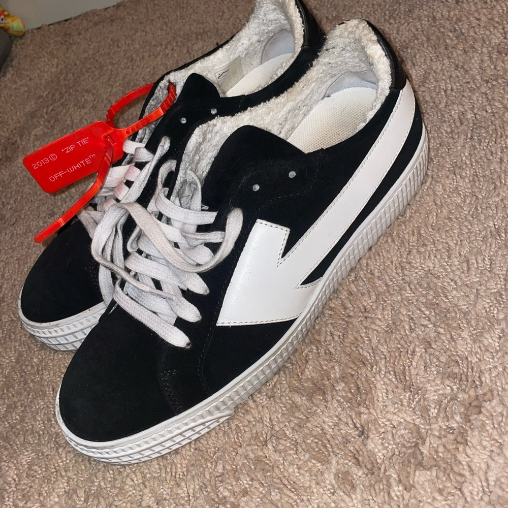 Off white sneakers - Picture 3 of 3